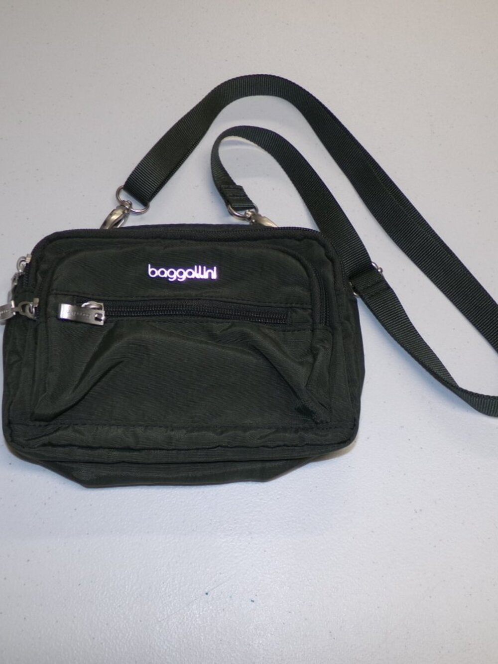 Baggallini Triple Zip Crossbody Belt Bag Gray Convertible Travel Purse Organizer